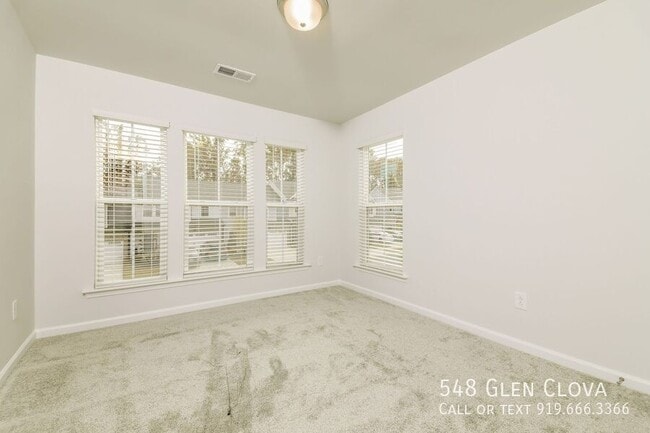 Building Photo - 548 Glen Clova Dr
