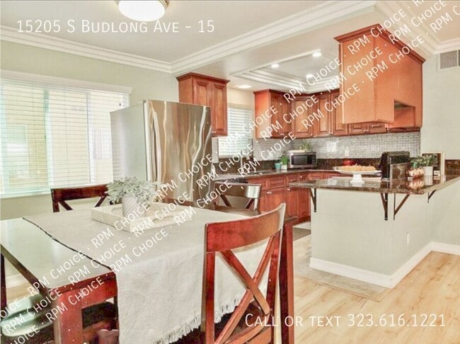 Building Photo - 15205 Budlong Ave