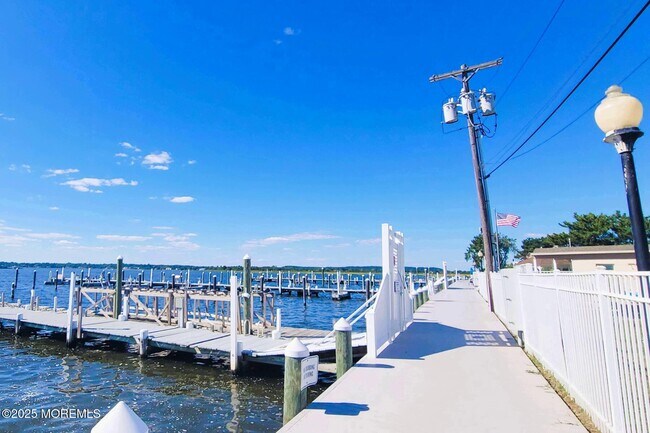 Building Photo - 76 Wharfside Dr