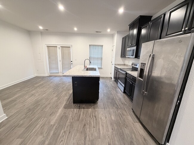 Building Photo - 221 Brittlebrush Dr