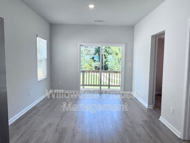 Building Photo - 398 Chesapeake Cmns St