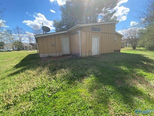 Building Photo - 3203 Delisa Cir NW