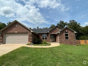 Building Photo - Nice Jacksonville Home Close to Little Roc...