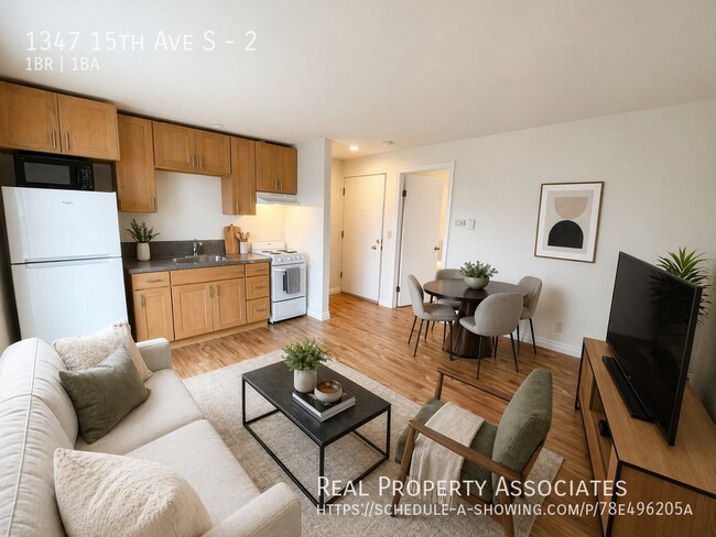 Building Photo - 1347 15th Ave S