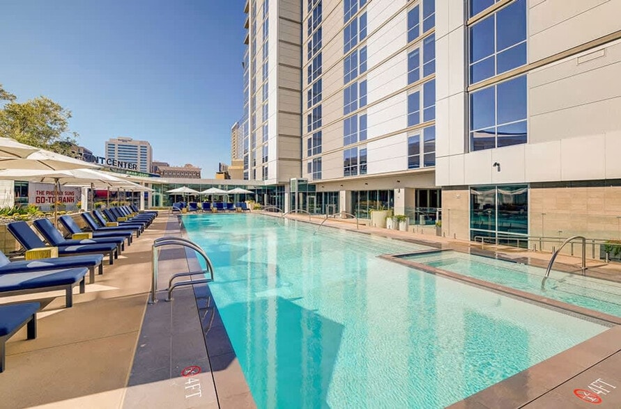 Building Photo - 222 E Jefferson St