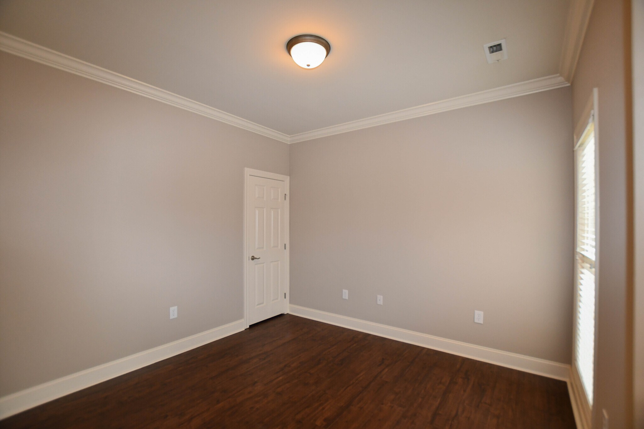 Building Photo - 260 Old Overton Dr