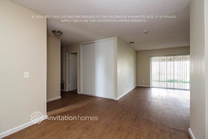 Building Photo - 14310 Agave St