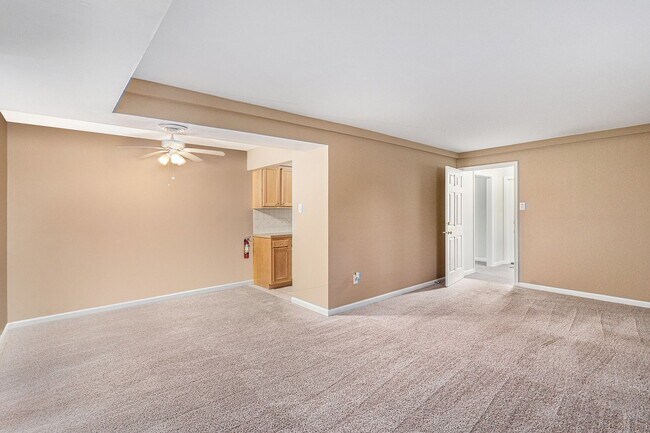 Building Photo - Almont Terrace Apartments