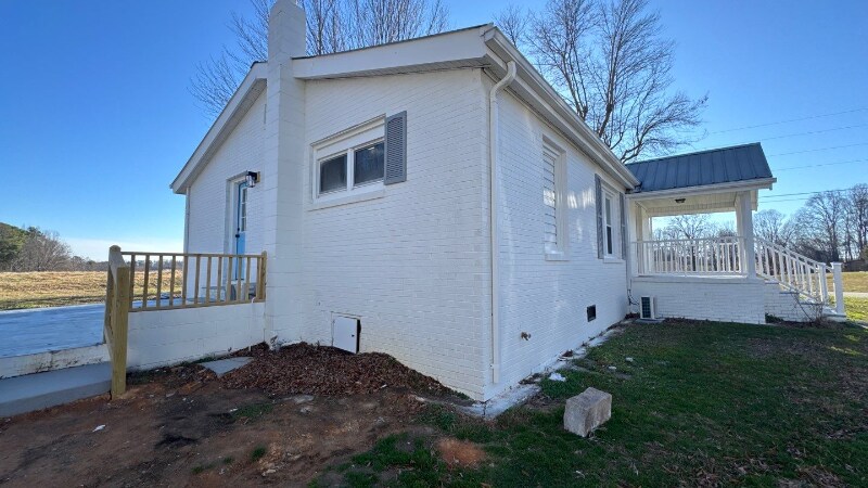 Building Photo - 391 Poplar Springs Rd