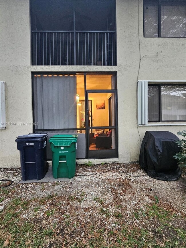 Building Photo - 9781 SW 138th Ave