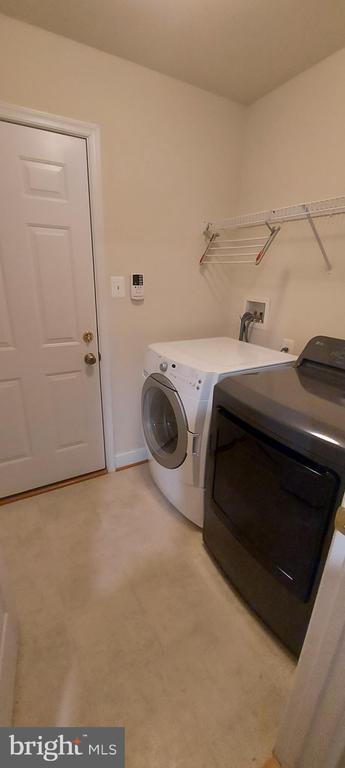 Building Photo - 11808 Regents Park Dr