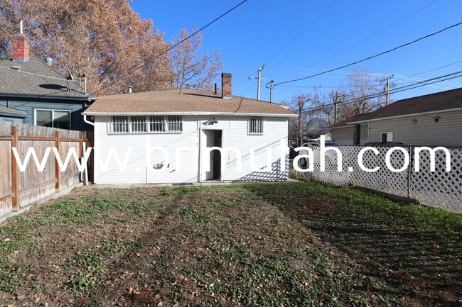 Building Photo - 1470 S 400 E