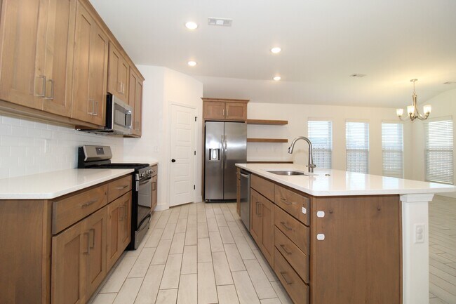 Building Photo - 1500 Ari Ave