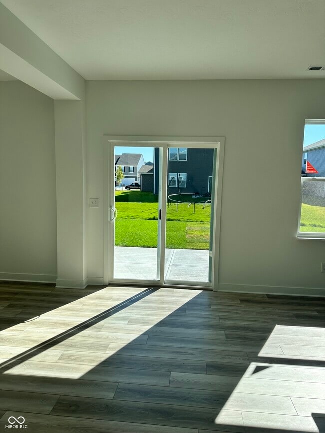 Building Photo - 8560 Tripp Rd