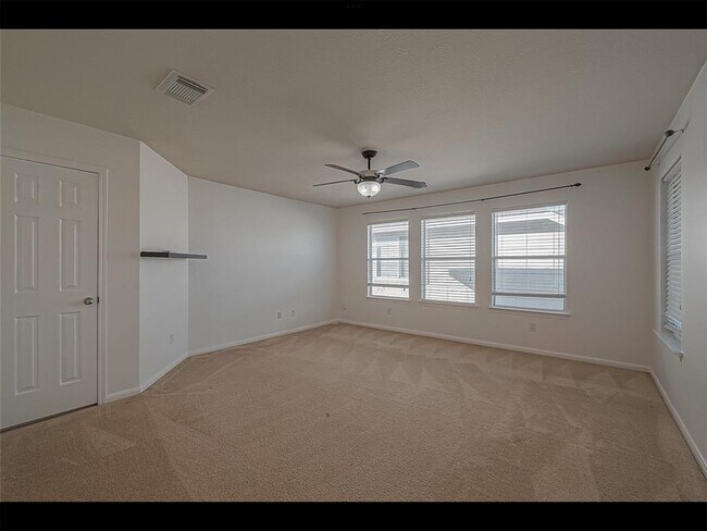 Building Photo - 10819 Waterfern Ct