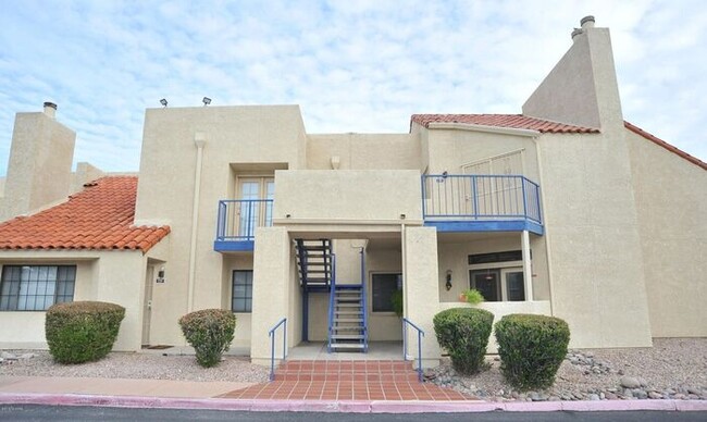 Primary Photo - Foothills Condo!