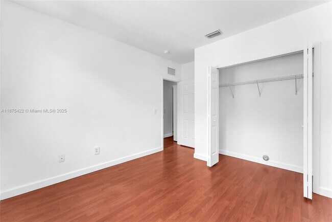 Building Photo - 3907 SW 155th Ave