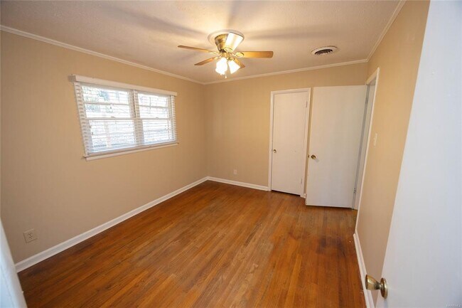 Building Photo - 3418 Milan Dr