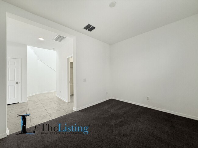 Building Photo - 3023 Adams Cross Dr