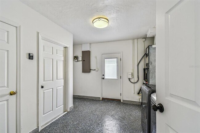Building Photo - 12257 Eldon Dr