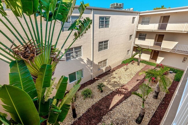 Building Photo - 7705 SW 86th St