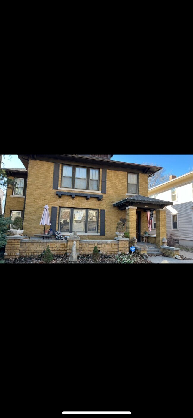 Building Photo - 155 S Fountain St