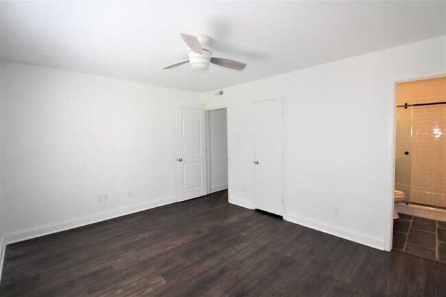 Building Photo - (Coming Soon) 2 Bedroom Condo In South Park!