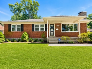 Building Photo - 3931 Manner Dale Dr