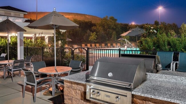 Building Photo - 134 Plymouth Rd