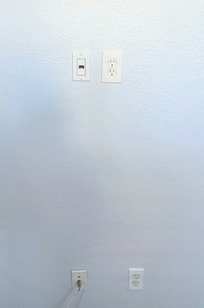 Building Photo - 10140 Palm Glen Dr