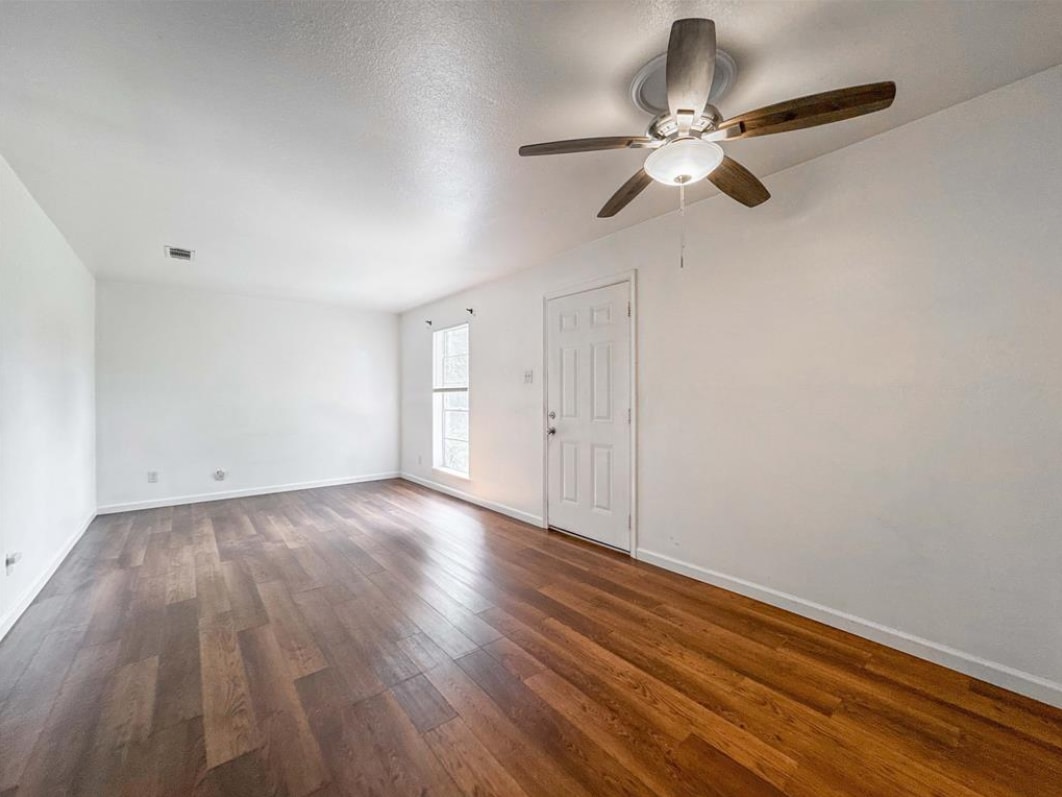 Building Photo - 4539 Dakota St