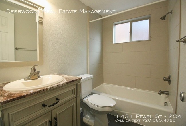 Building Photo - 1431 Pearl St