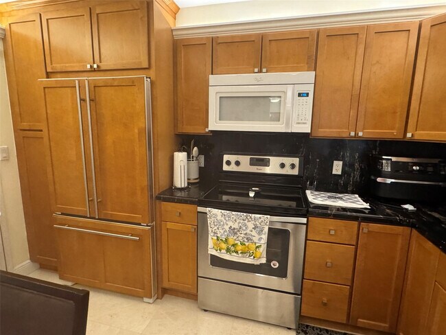 Building Photo - 5000 N Ocean Dr