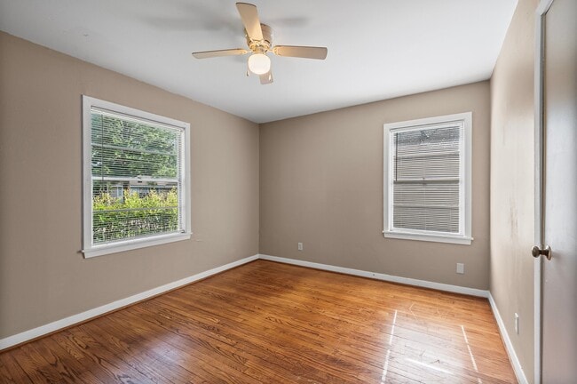 Building Photo - 5532 Meadow Creek Ln