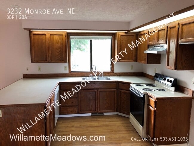 Building Photo - 3232 Monroe Ave NE