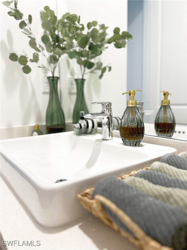 Building Photo - 5077 Gambero Wy