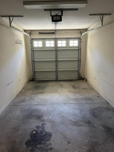 Building Photo - 15 Singleton Ln