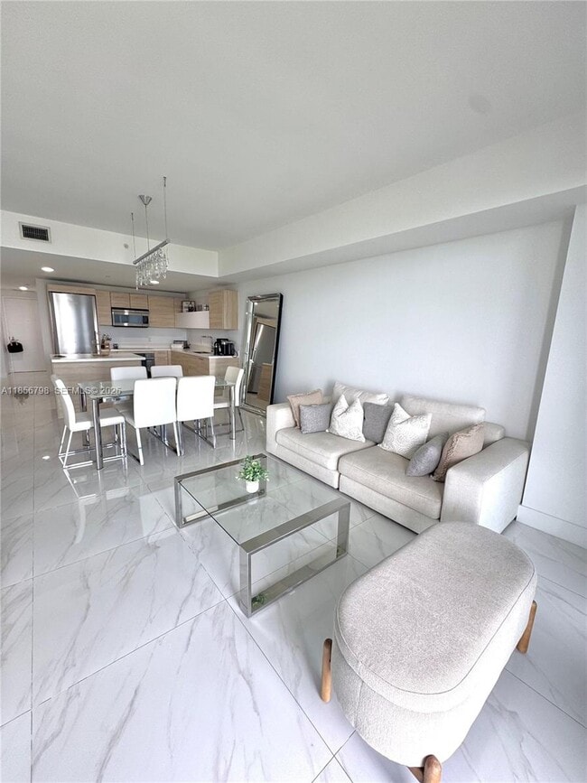 Building Photo - 16385 Biscayne Blvd