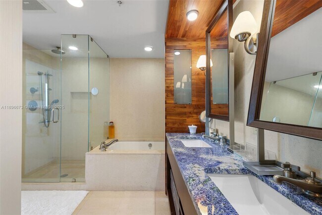 Building Photo - 6899 Collins Ave