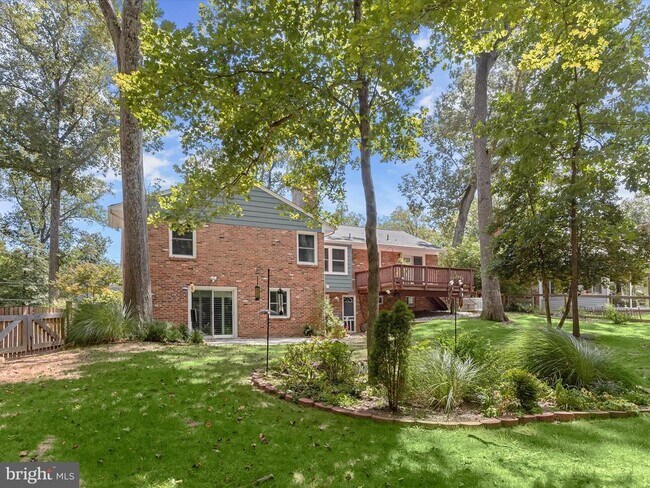 Building Photo - 12516 Two Farm Dr