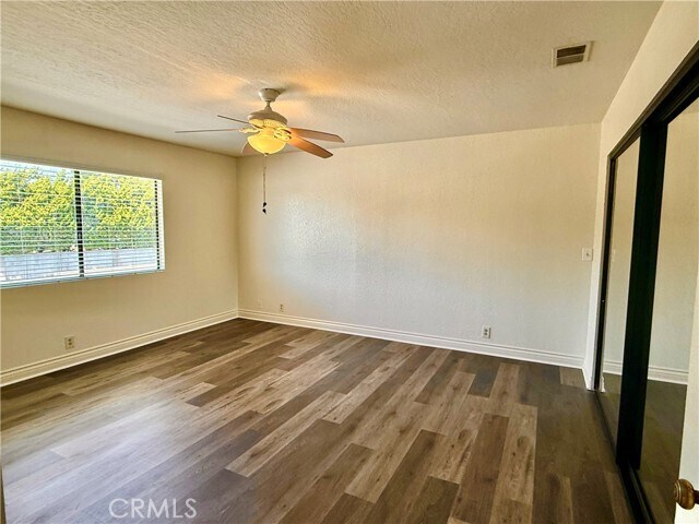 Building Photo - 596 N Valencia Pl