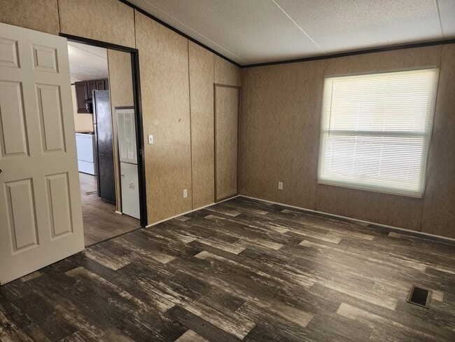 Building Photo - 1210 N Avenue K