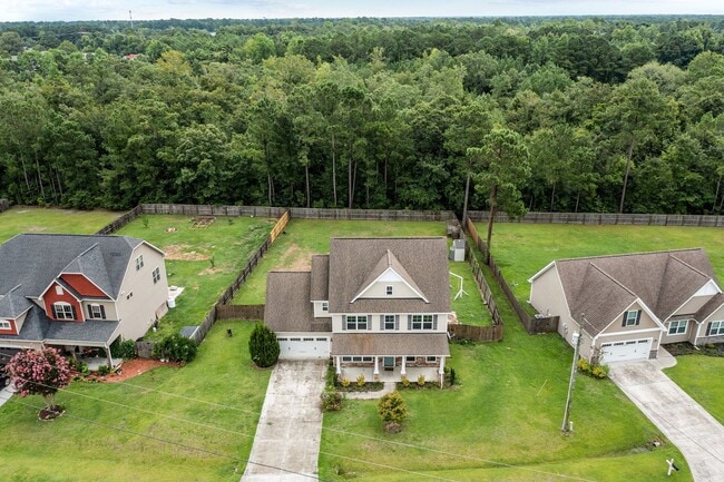 Building Photo - Welcome to Tall Pines Of New River!