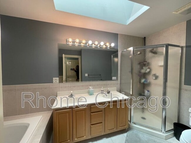 Building Photo - 1028 Silvana Ct