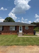 Building Photo - 106 Lily St