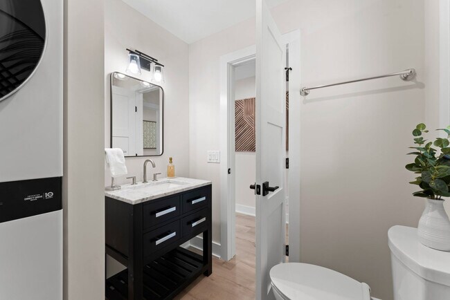 Building Photo - 3837 Fox Run