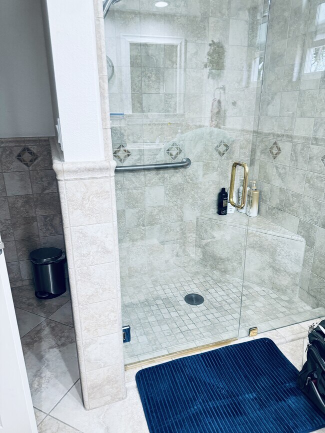 Building Photo - 45 Antigua Ct