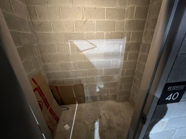 Building Photo - 3630 N Harlem Ave