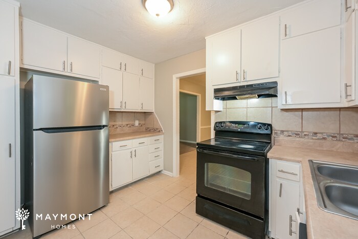 Building Photo - 4033 Emerald N Cir
