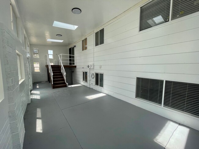 Building Photo - Beautiful 4 Bed 2 Bath House in Taylorsville!